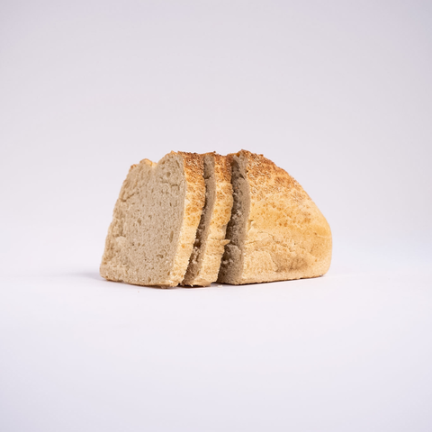 Dinkelvollkorn-Toastbrot mit Sauerteig aufgeschnitten