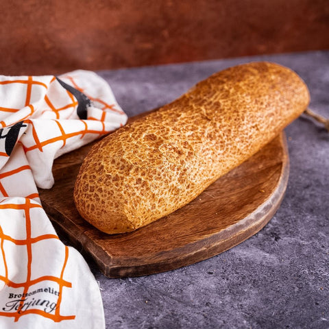 Indonesisches Baguette mit Tuch